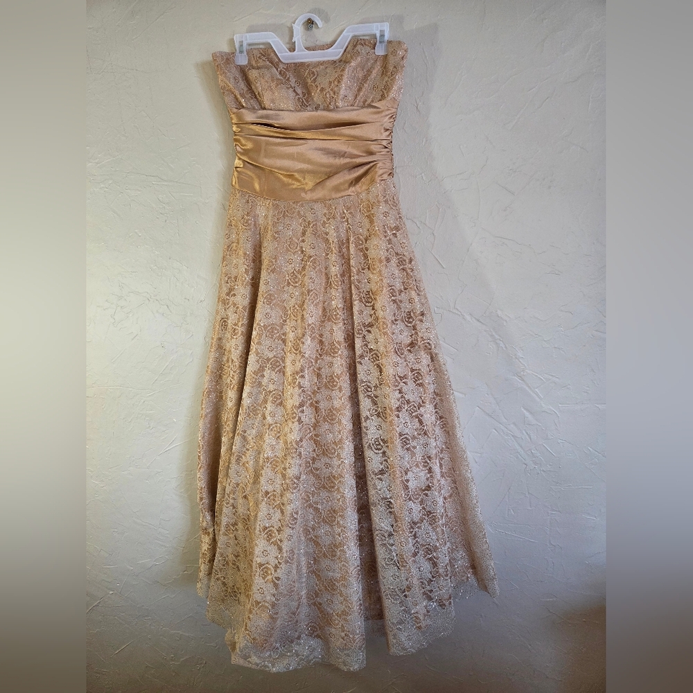 Masquerade Strapless Lace Formal Gown Size 7/8 Black Nude Tulle Satin Prom Dress